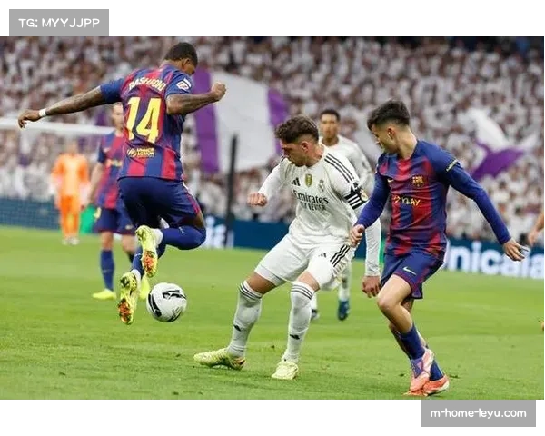 巴萨9分领跑仅剩7轮 国家德比成皇马最后翻盘希望